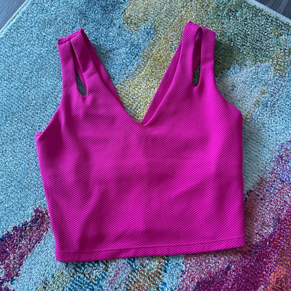 Beach Riot Evelina Bright Fuchsia Waffle Crop Athletic Tank - Picture 6 of 6